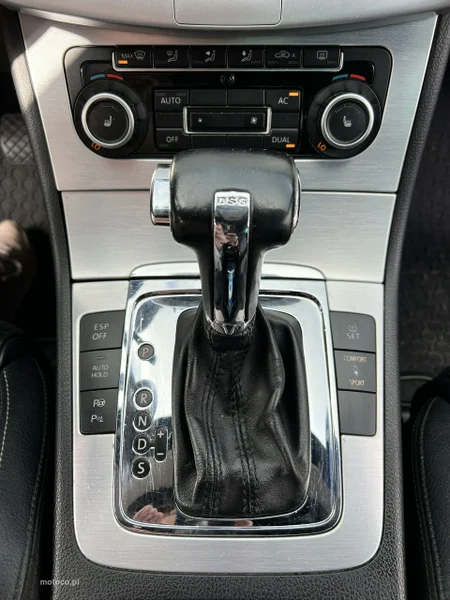 Volkswagen Passat CC 19
