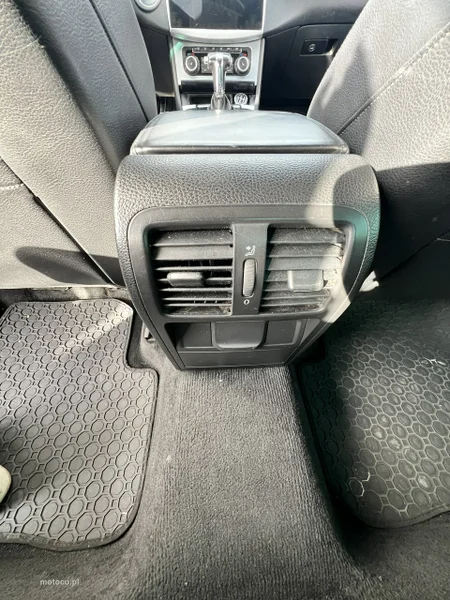 Volkswagen Passat CC 8