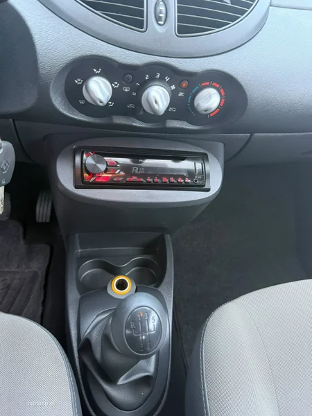 Renault Twingo II 19