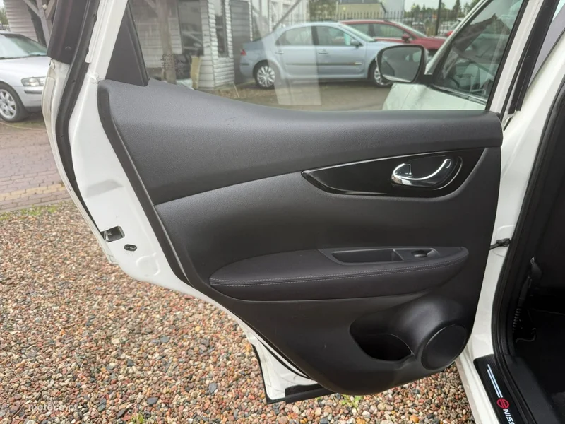 Nissan Qashqai 15