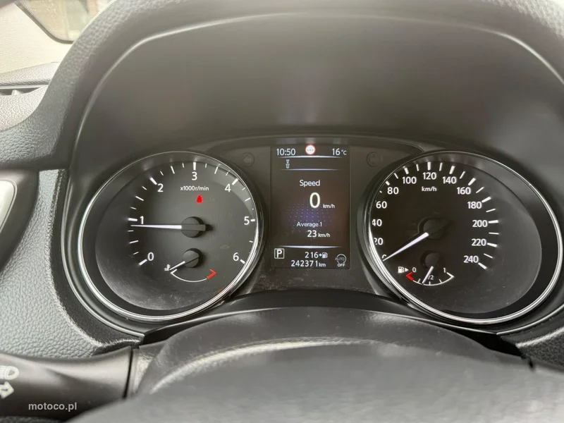 Nissan Qashqai 25
