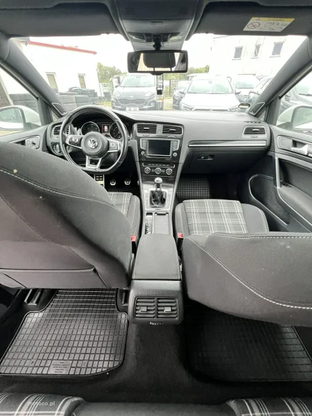Volkswagen Golf Alltrack 11