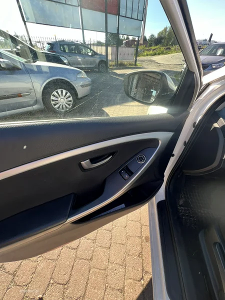 Hyundai i30 14
