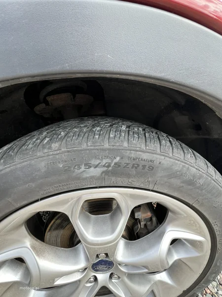 Ford Escape 9