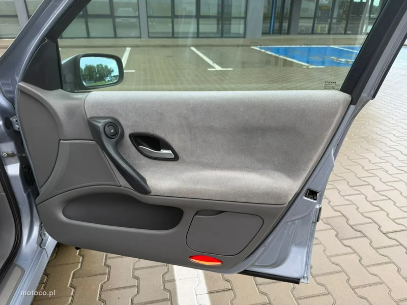Renault Laguna II 18