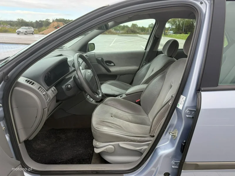 Renault Laguna II 7