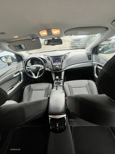 Hyundai i40 8