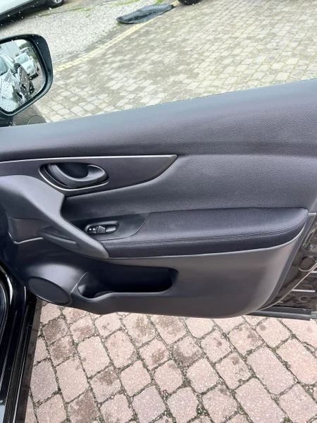 Nissan Qashqai 11
