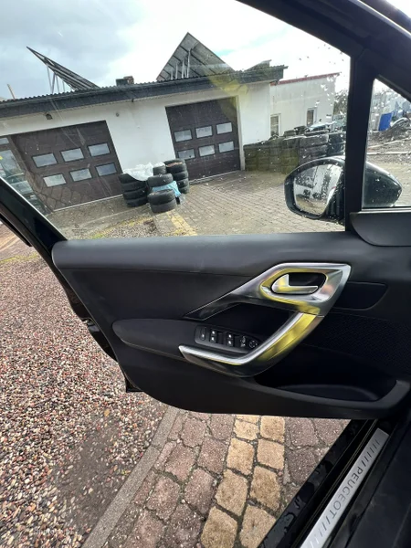 Peugeot 2008 15