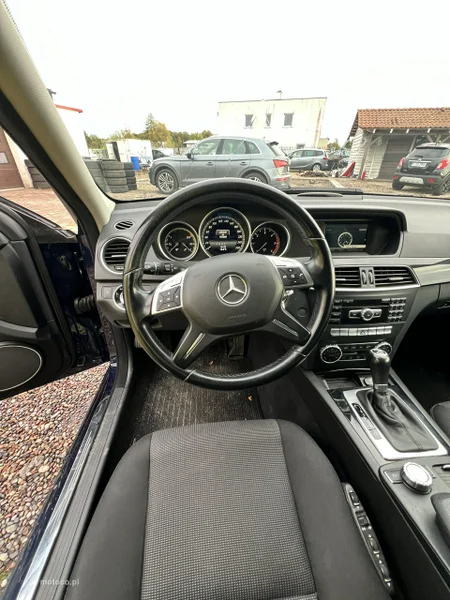 Mercedes-Benz Klasa C W204 C 220 9