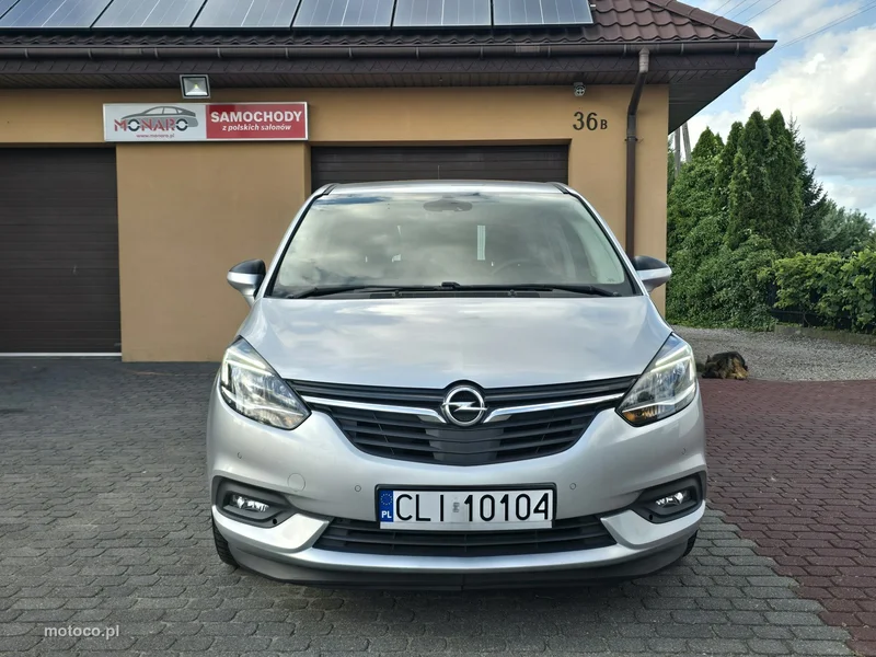 Opel Zafira C Tourer 2