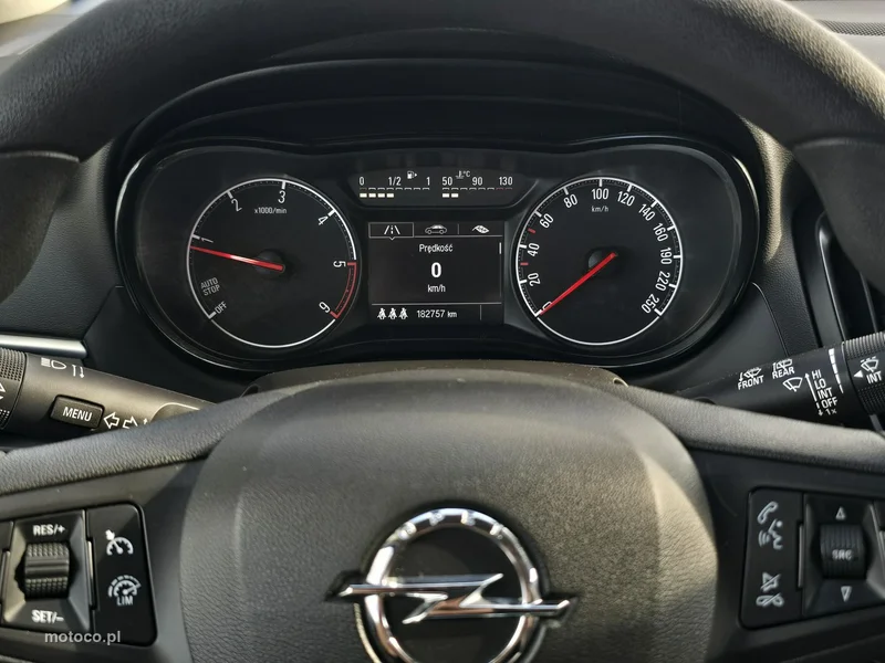 Opel Zafira C Tourer 25
