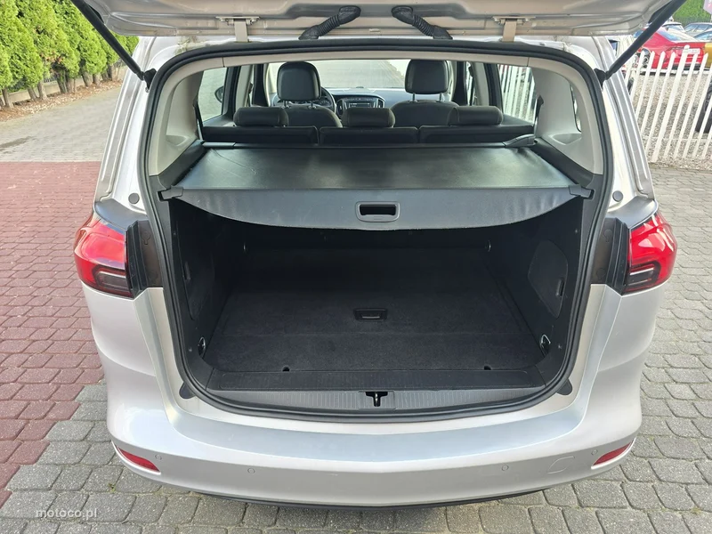 Opel Zafira C Tourer 27