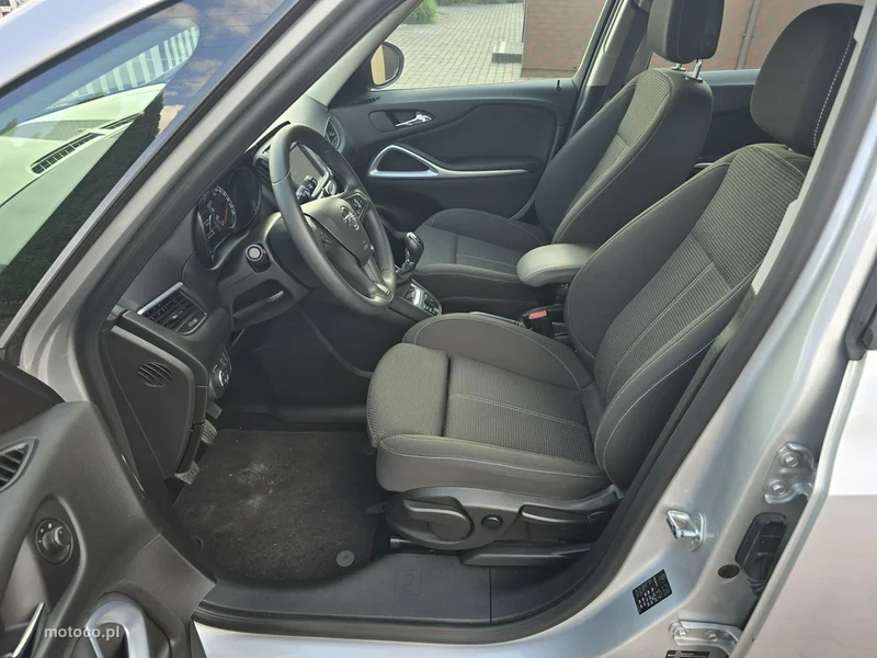 Opel Zafira C Tourer 9
