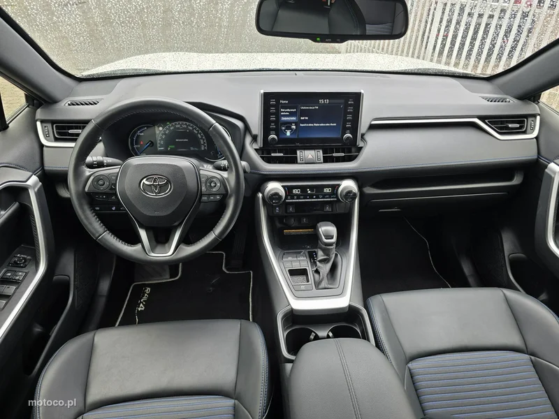 Toyota RAV 4 XA50 9