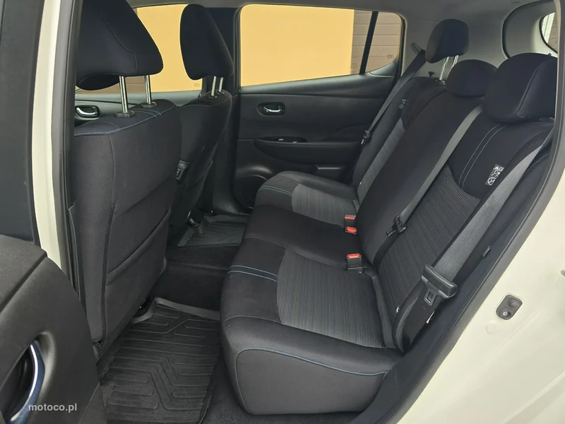 Nissan Leaf 12