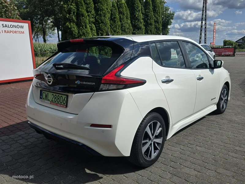 Nissan Leaf 5