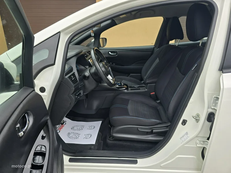 Nissan Leaf 10