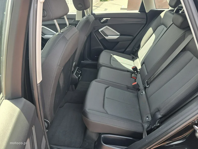 Audi Q3 F3 11