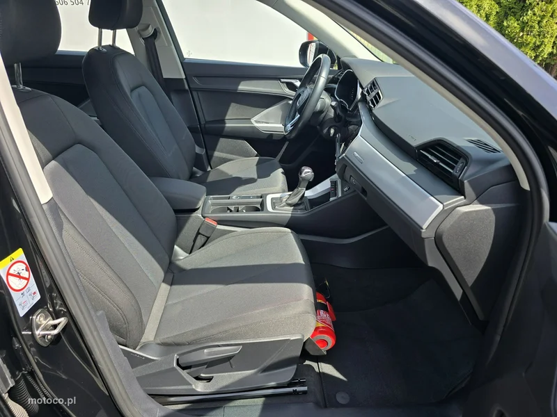 Audi Q3 F3 13
