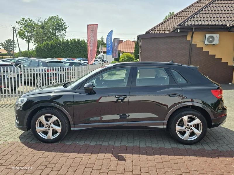 Audi Q3 F3 7