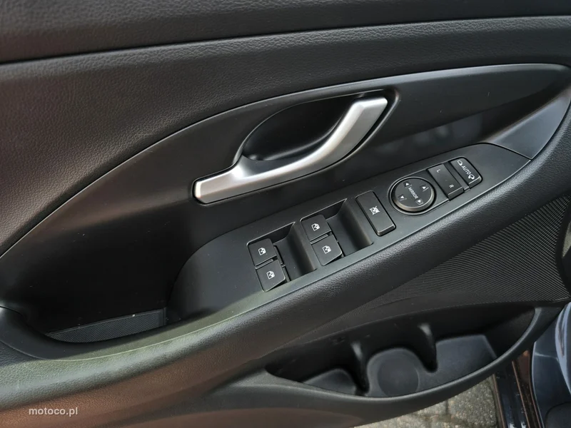 Hyundai i30 24