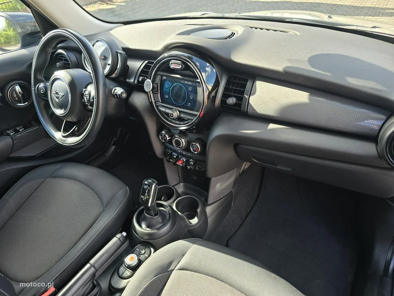 MINI Cooper 16