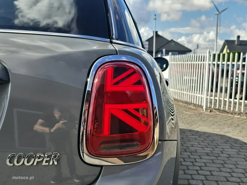 MINI Cooper 9