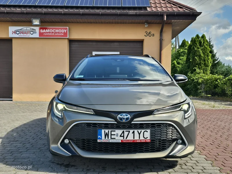 Toyota Corolla E210 2