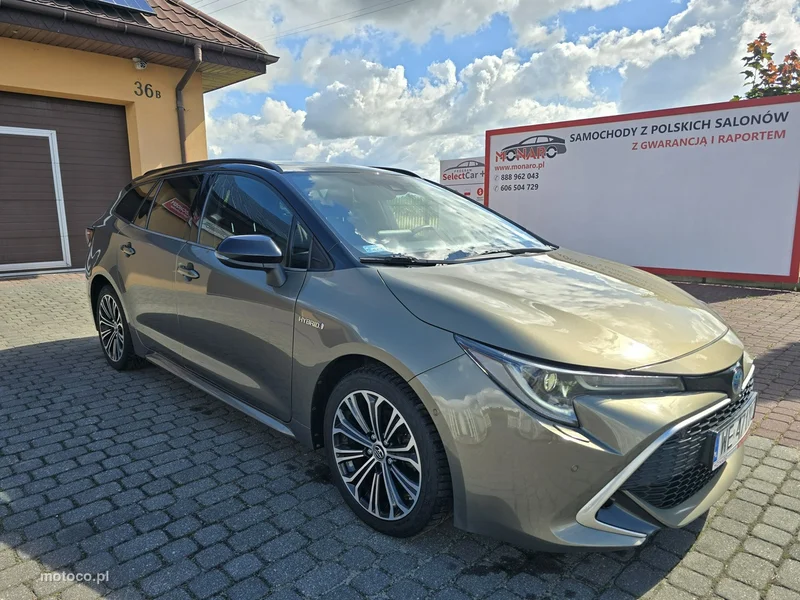 Toyota Corolla E210 3