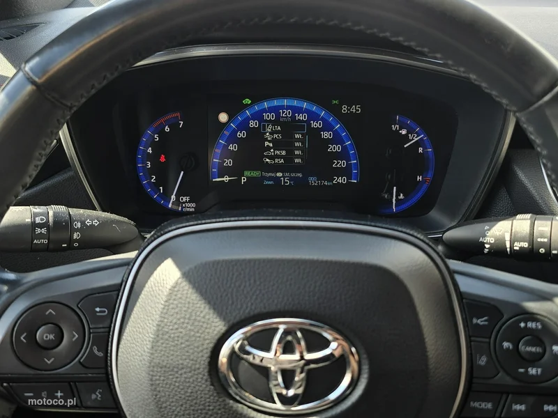 Toyota Corolla E210 28