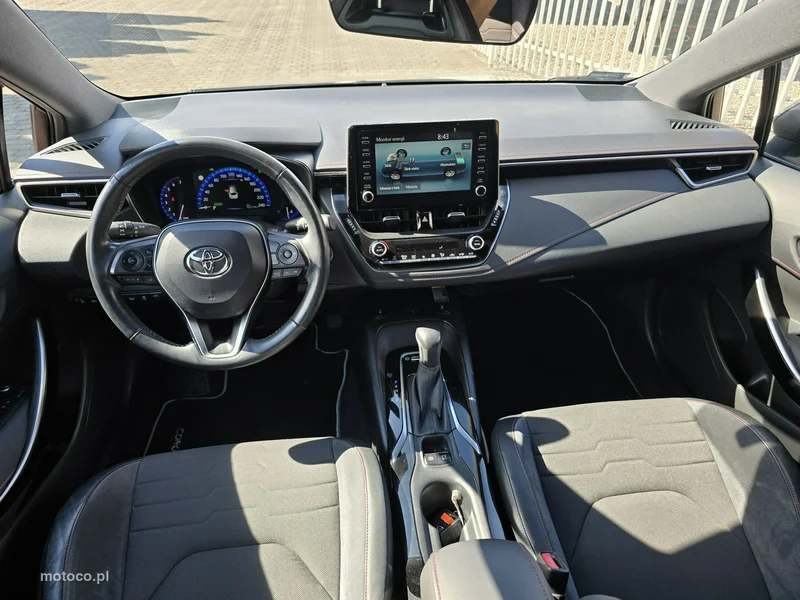 Toyota Corolla E210 10