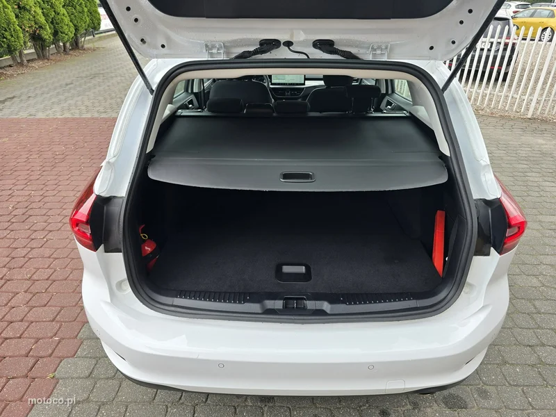 Ford Focus IV 32