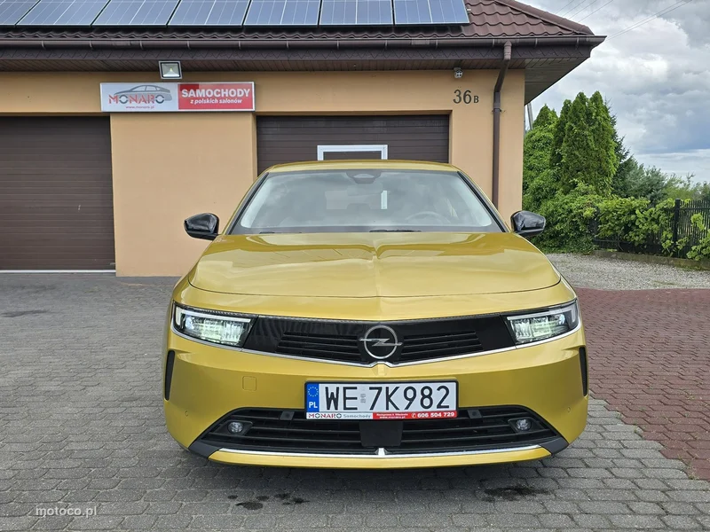 Opel Astra L 2