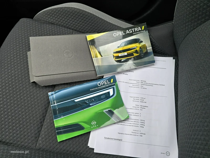 Opel Astra L 30