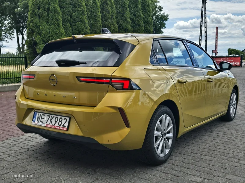 Opel Astra L 5