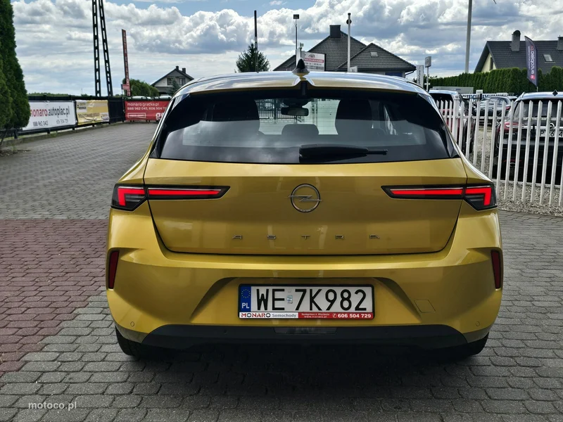Opel Astra L 6