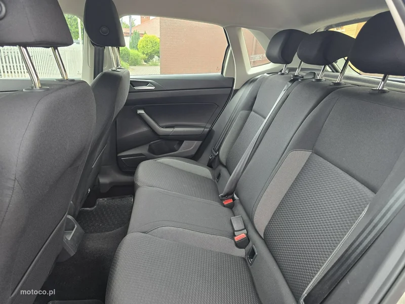Volkswagen Polo VI AW 12
