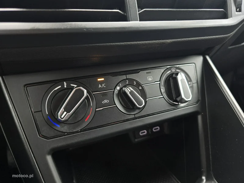 Volkswagen Polo VI AW 22