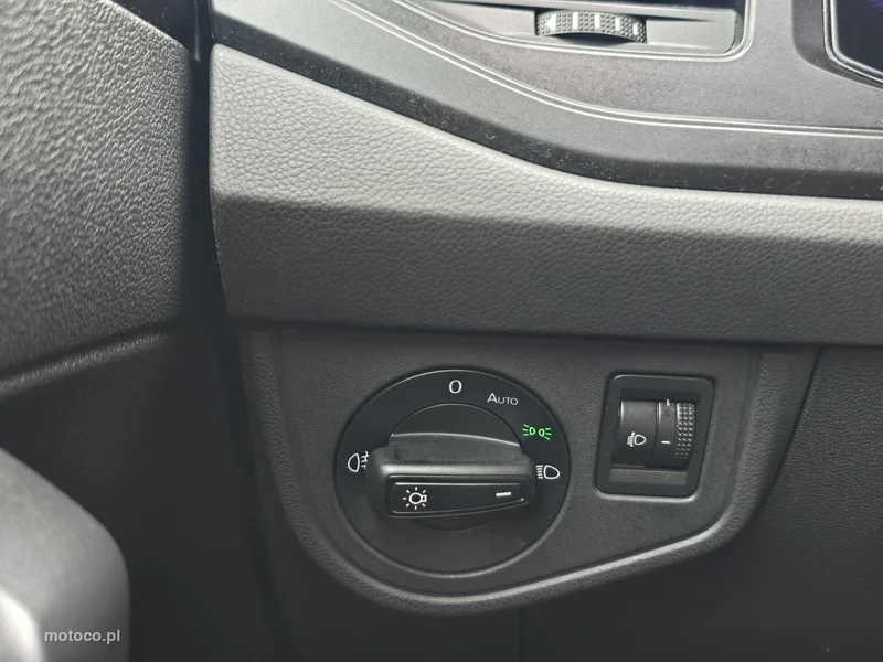 Volkswagen Polo VI AW 27