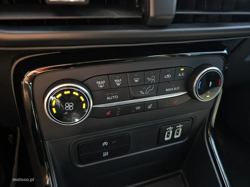 Ford EcoSport 30