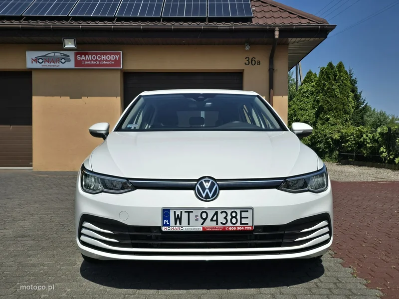 Volkswagen Golf VIII 2