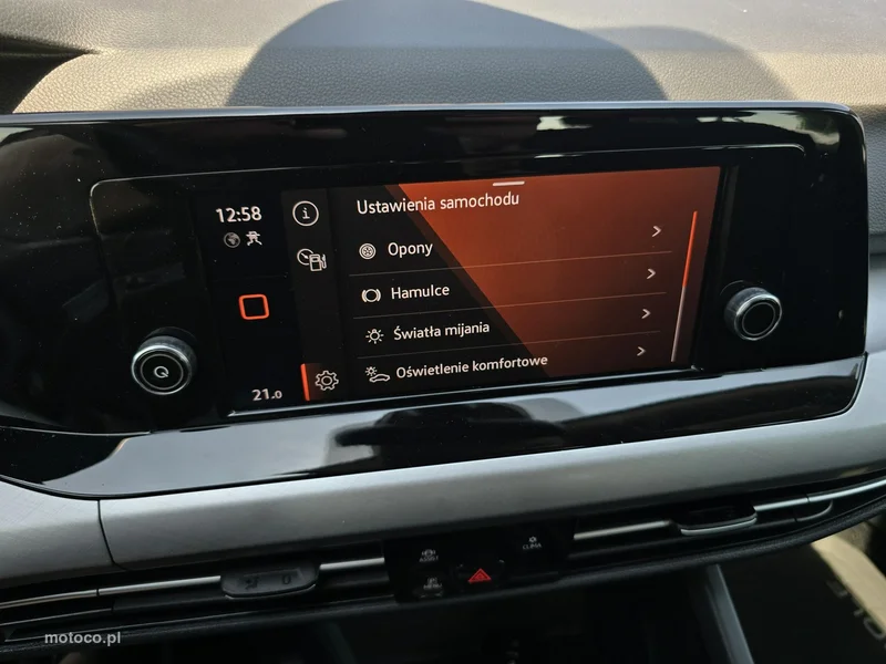 Volkswagen Golf VIII 29