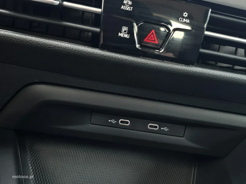 Volkswagen Golf VIII 34