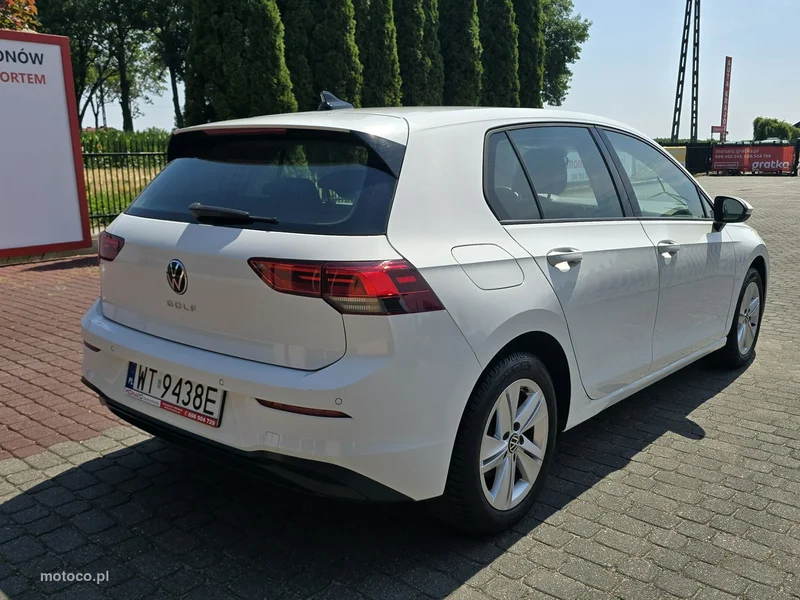 Volkswagen Golf VIII 5