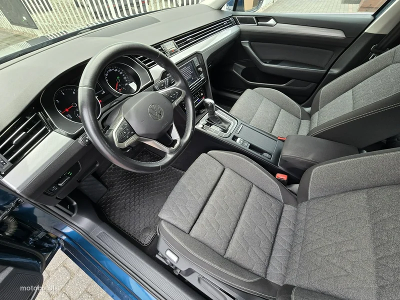 Volkswagen Passat B8 12