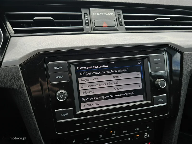 Volkswagen Passat B8 24