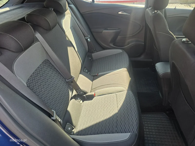 Opel Astra K 12