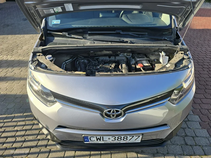 Toyota Proace City 17