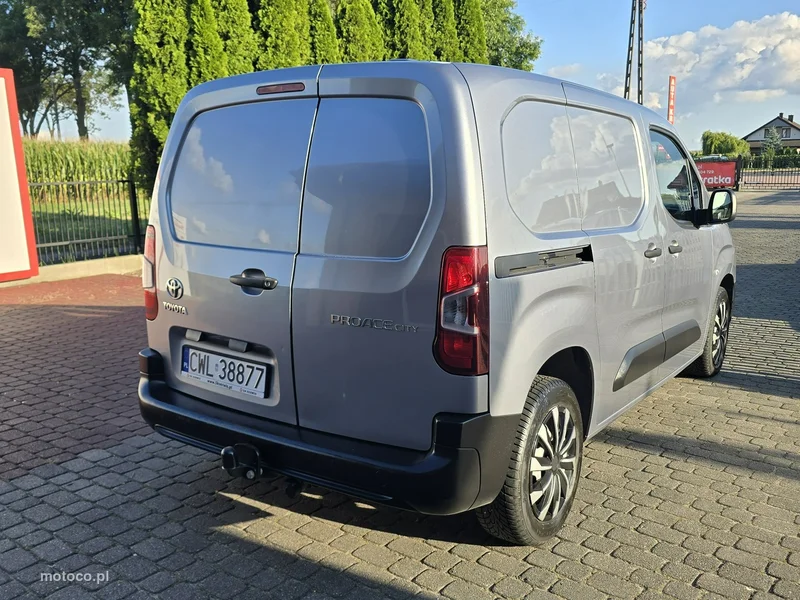 Toyota Proace City 5